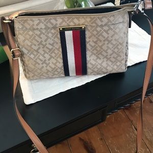 Tommy Hilfiger purse